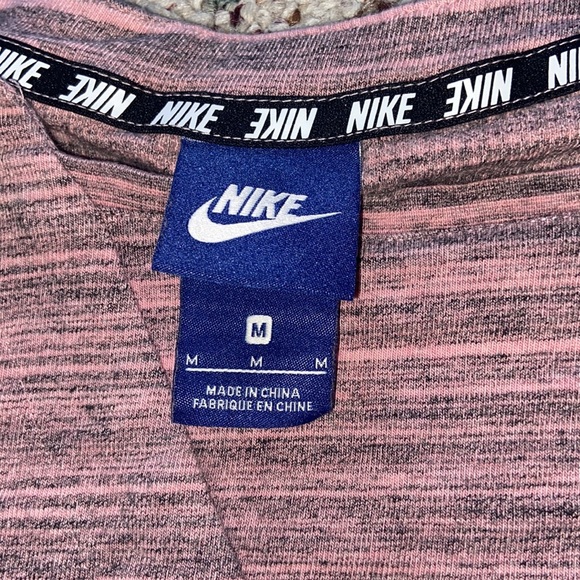 Nike Pink Super Soft Heavy Tee Size Medium - Picture 2 of 2